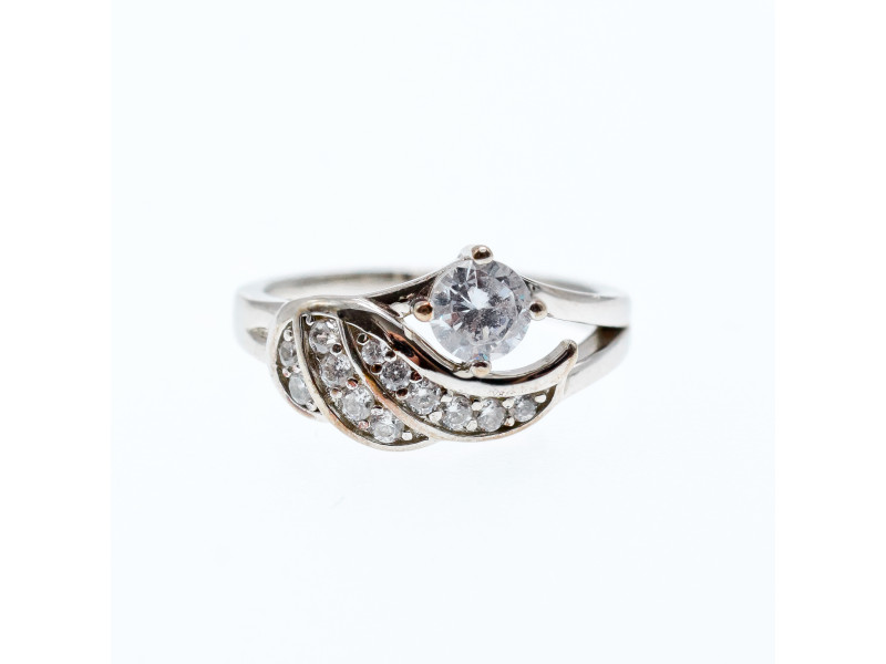 

Серебряное кольцо с фианитами Нежность Sky Jewelry 003293
