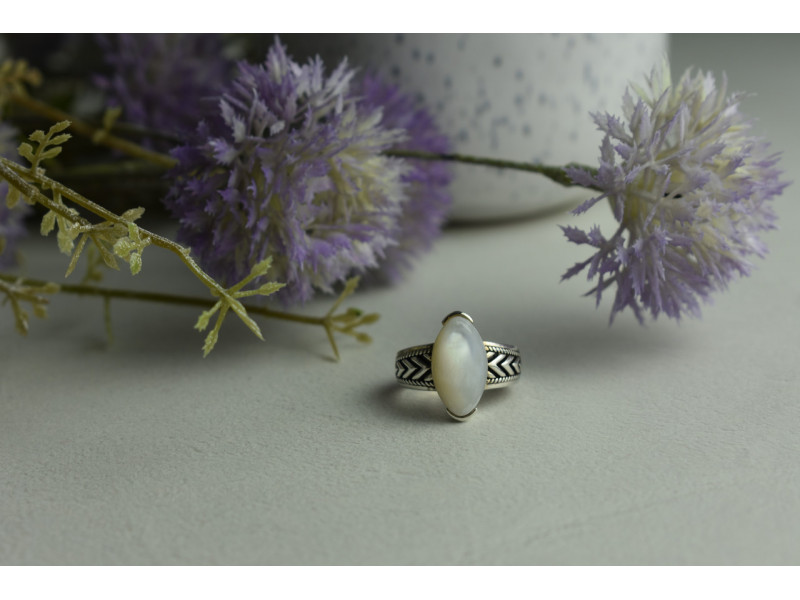 

Серебряное кольцо 925 пробы с Перламутром Sky Jewelry 001125