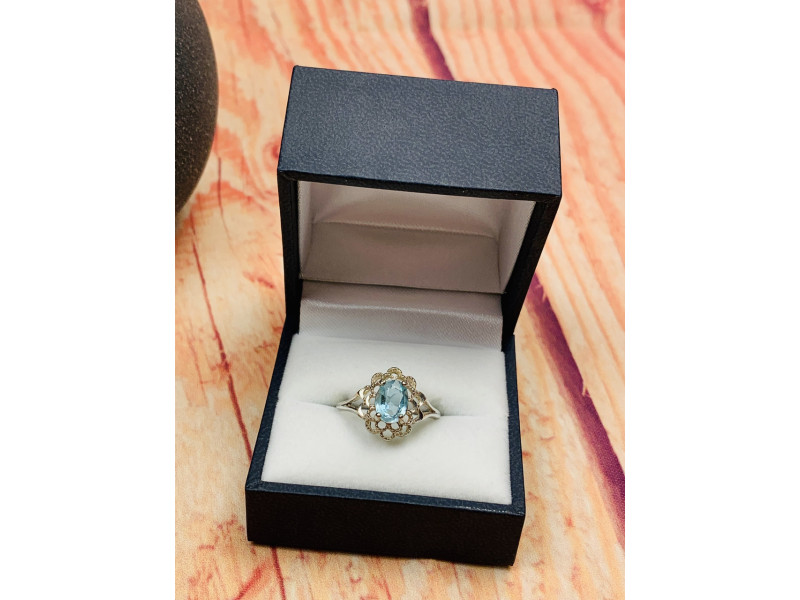 

Серебряное кольцо с Топазом Sky Jewelry 000588