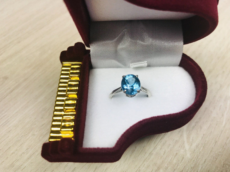 

Серебряное кольцо с небесно-голубым топазом Sky Jewelry 000354
