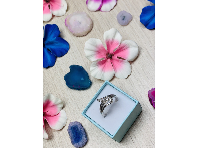 

Серебряное кольцо с белым топазом Sky Jewelry 000571