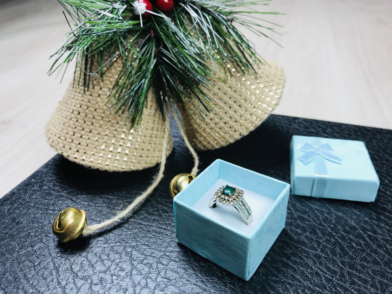 

Серебряное кольцо с изумрудом Sky Jewelry 000173
