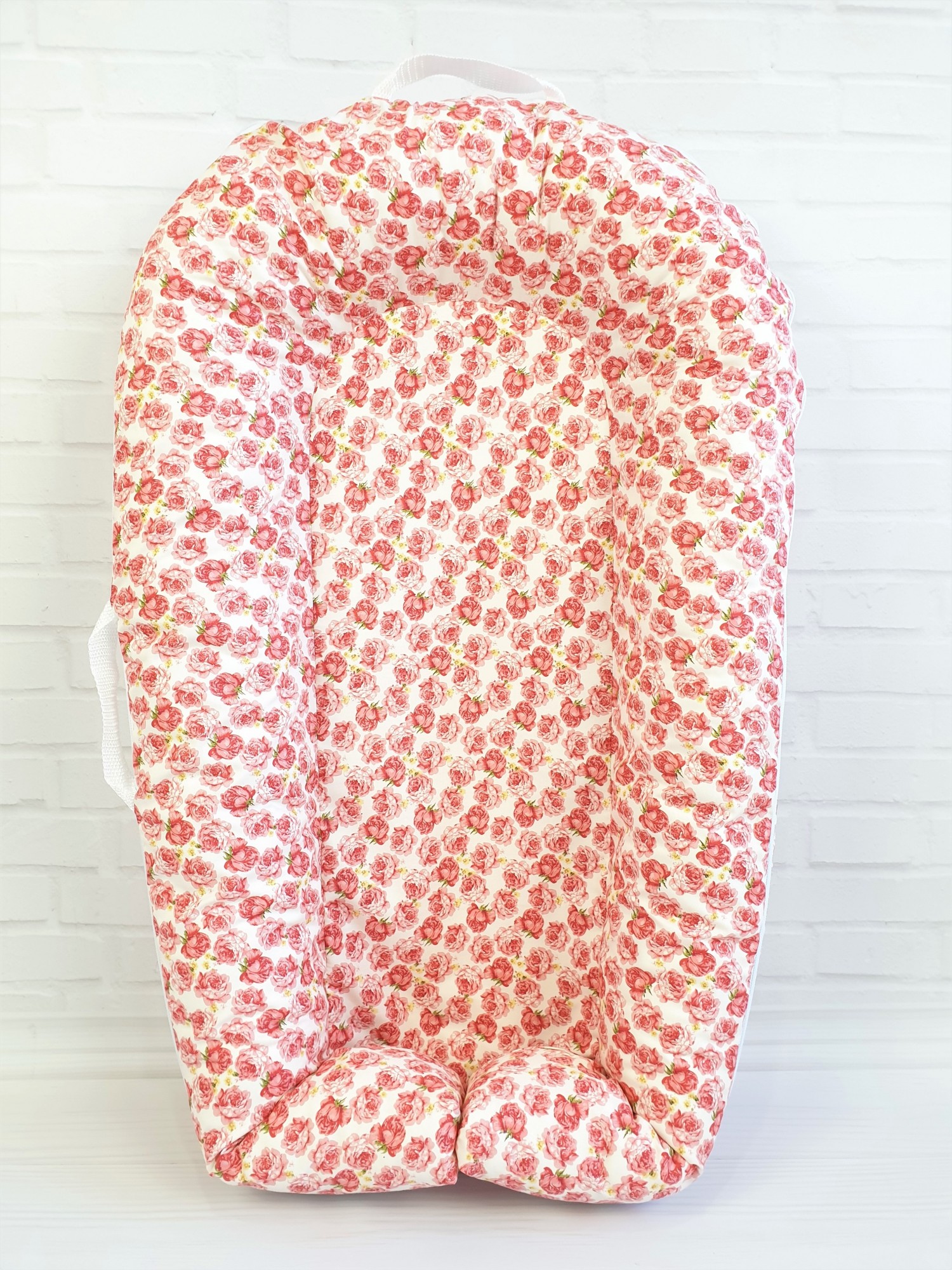 

Кокон-гнёздышко для новорожденного со съемным чехлом SD Studio Premium Красные апельсинки