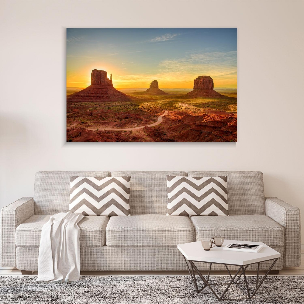 

Картина на холсте Природа Sunrise In Monument Valley 90х120 см.