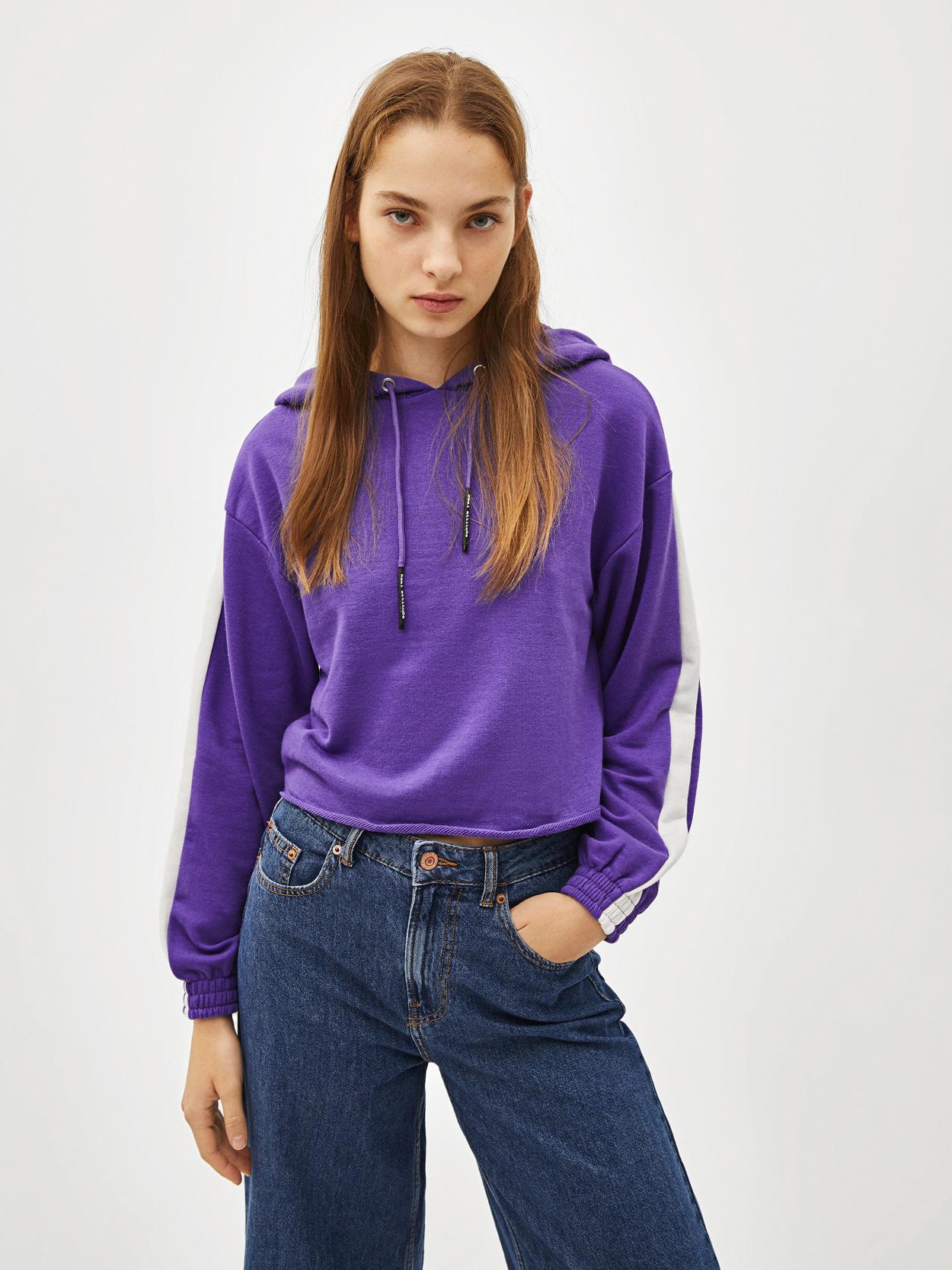 

Худи Bershka 7055/823/628-ABTQ M Фиолетовое с белым