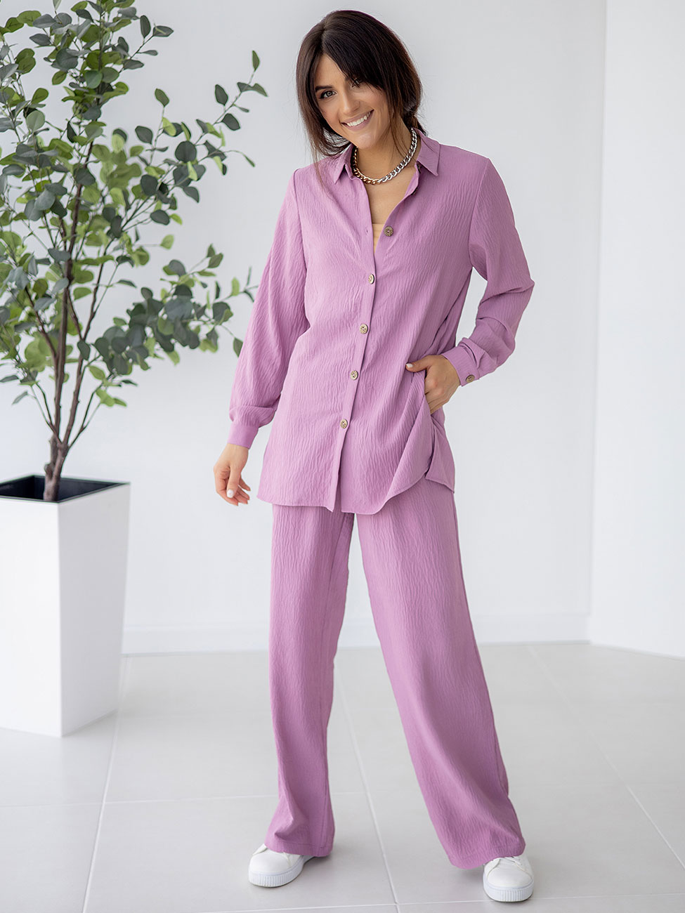 

Трендовый свободный костюм: брюки + рубашка Сиреневый S Vikamoda 3232