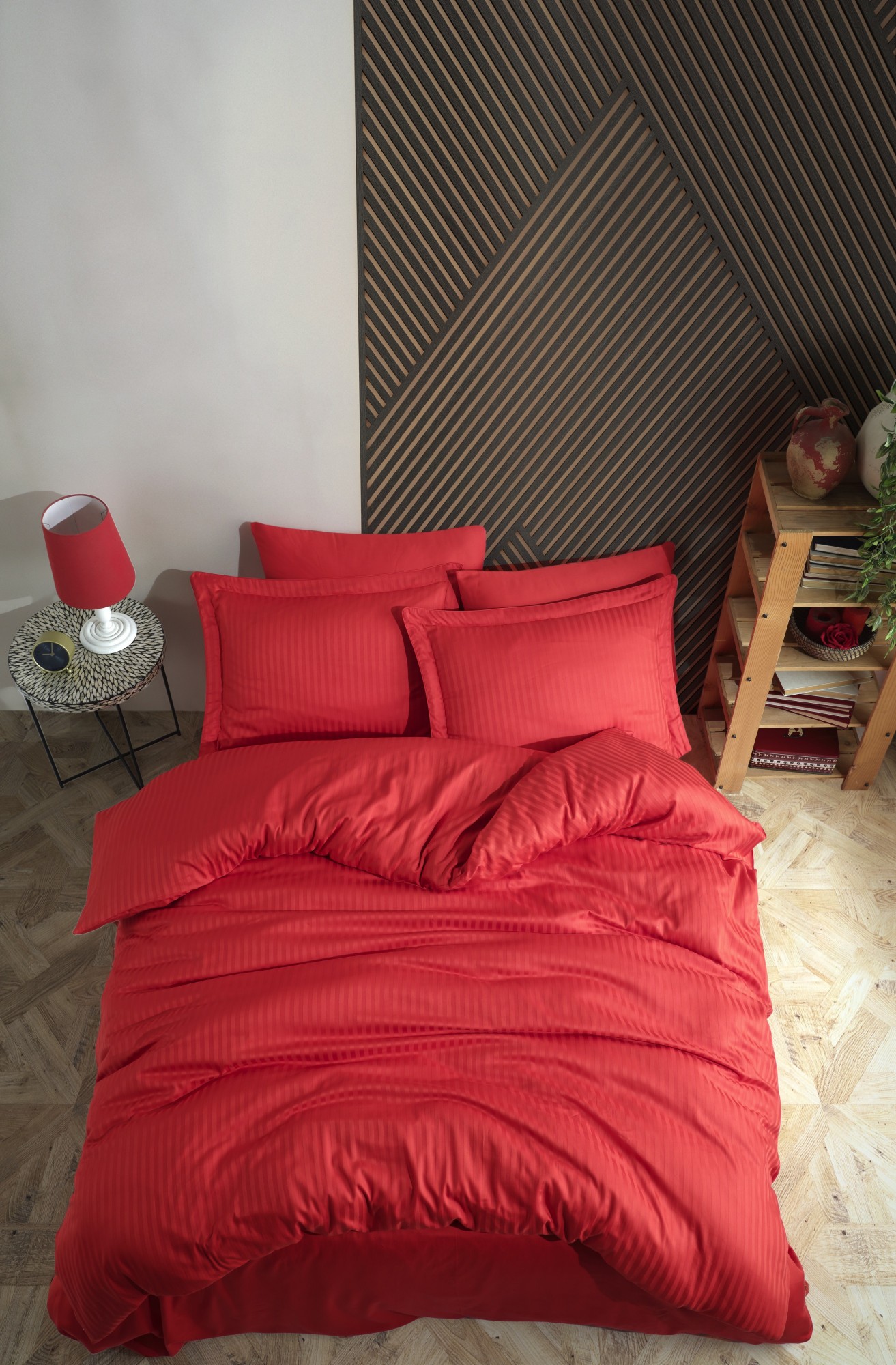 

КПБ HOBBY Exclusive Sateen Diamond Cizgili червоний 200*220/4*50*70
