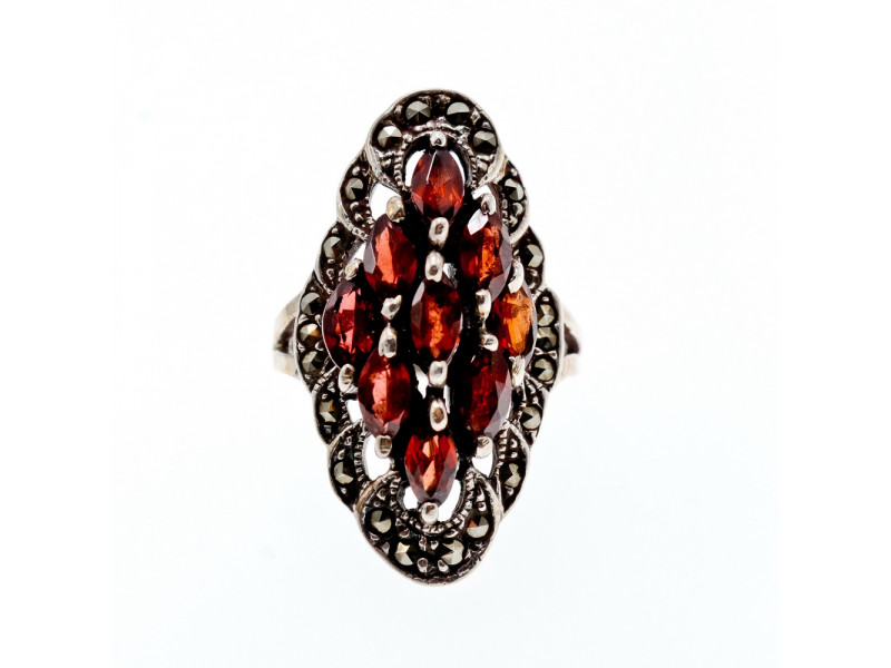 

Серебряное кольцо с камнями гранат и морион Натуральный Sky Jewelry 002927