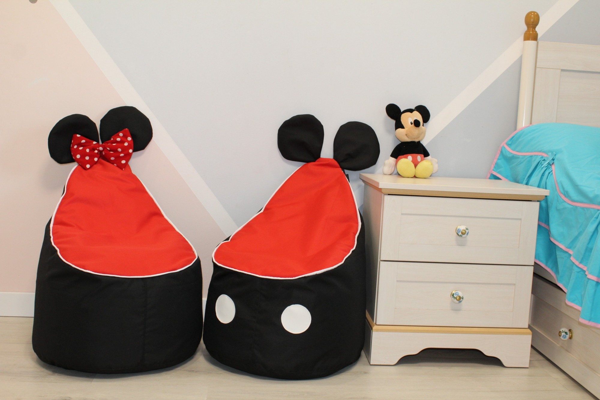 

Комплект из 2 шт кресел-мешков Микки и Минни Маус Maikinbaby