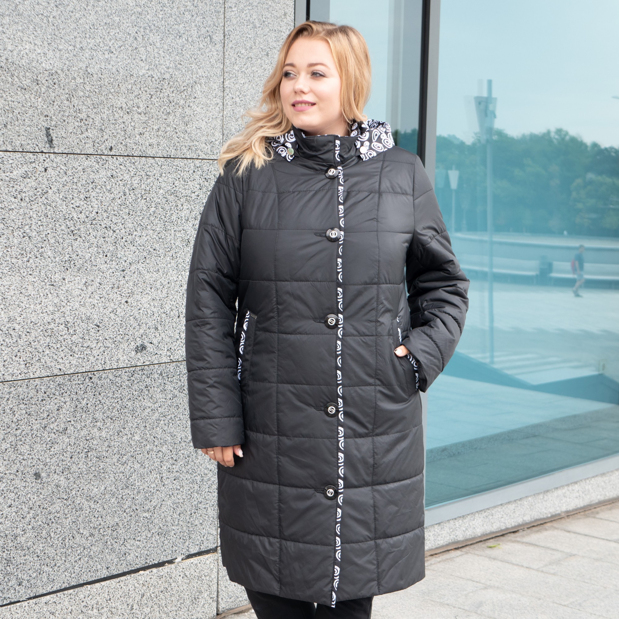 

Куртка женская осень-весна большого размера UF-Fashion Улитка -ad 54 черный