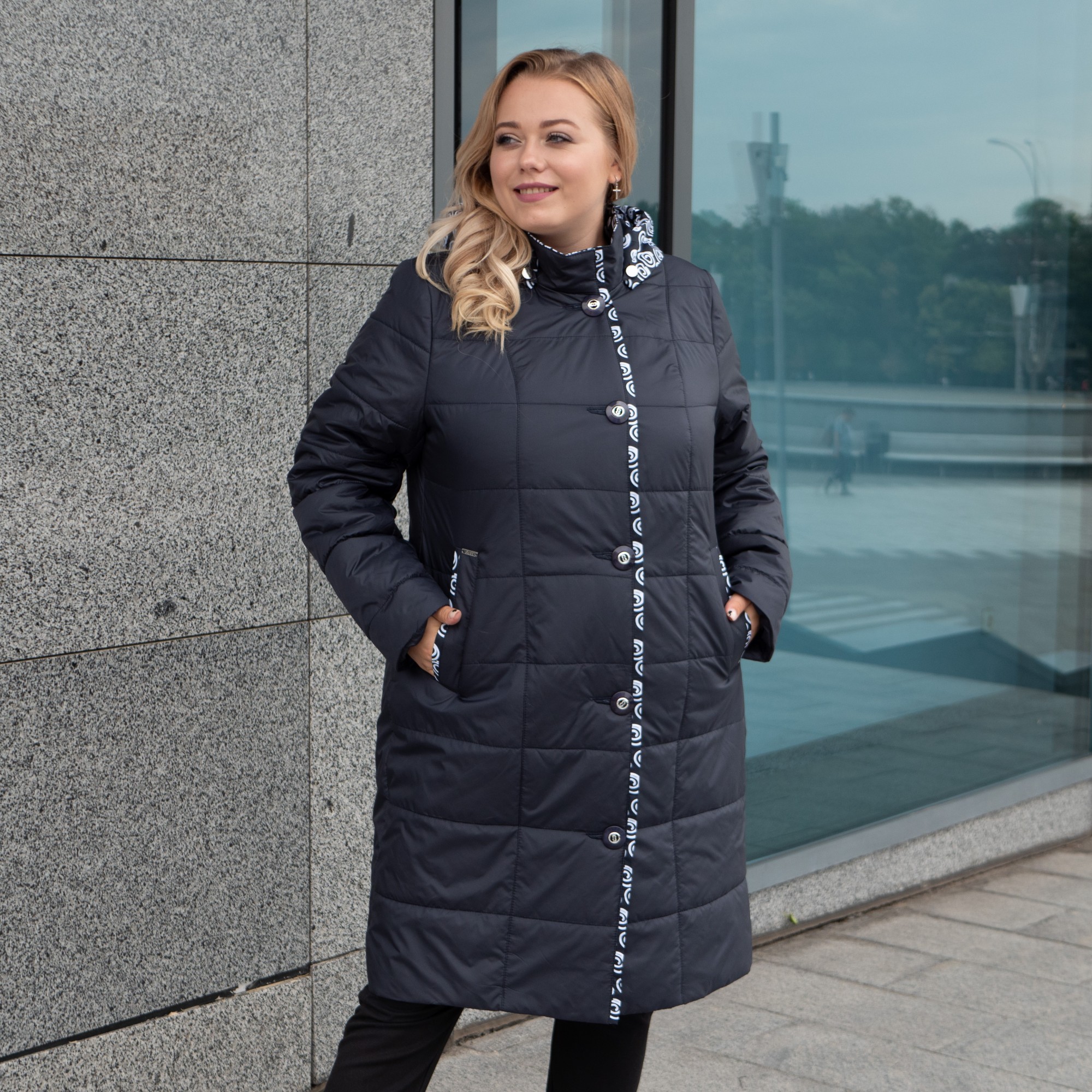 

Куртка женская осень-весна большого размера UF-Fashion Улитка -ad 58 темно-синий