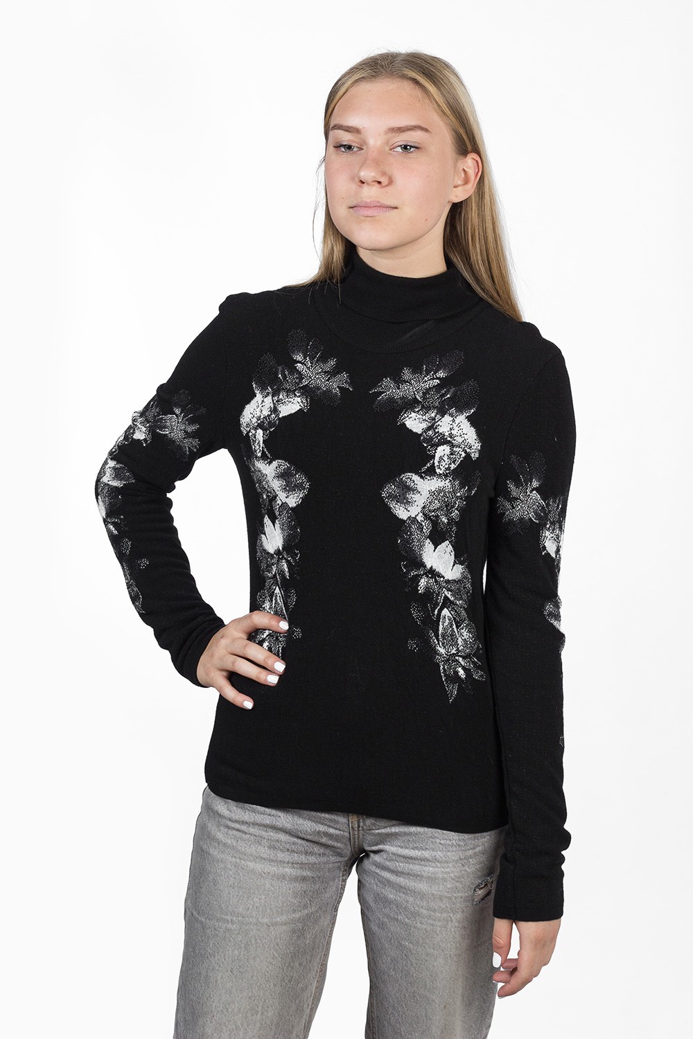 

Свитер женский Tricot Chic черный, Свитер женский Tricot Chic черный 42