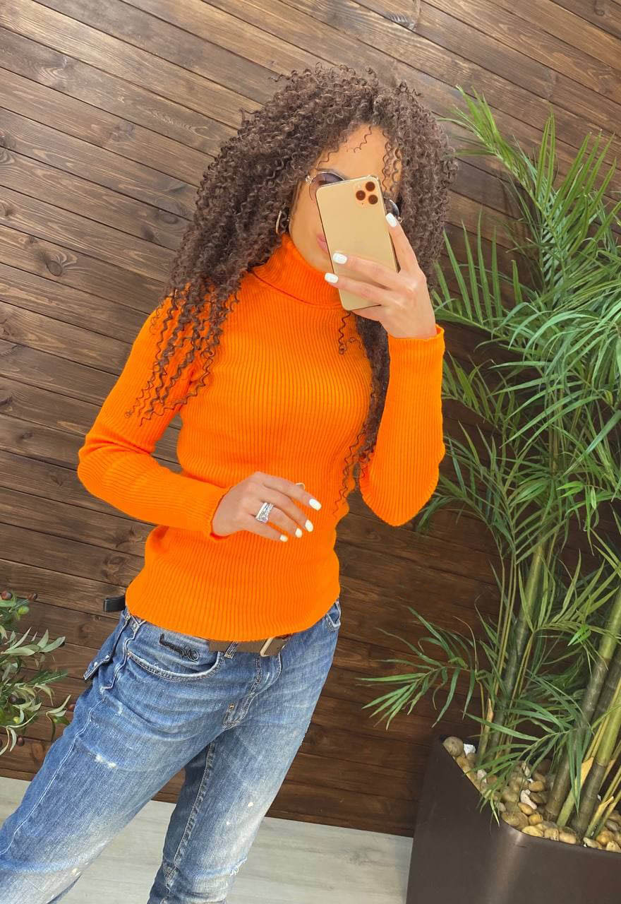 

Fashions • Гольф женскии Daniela Fashions 42-46 оранж (№505)