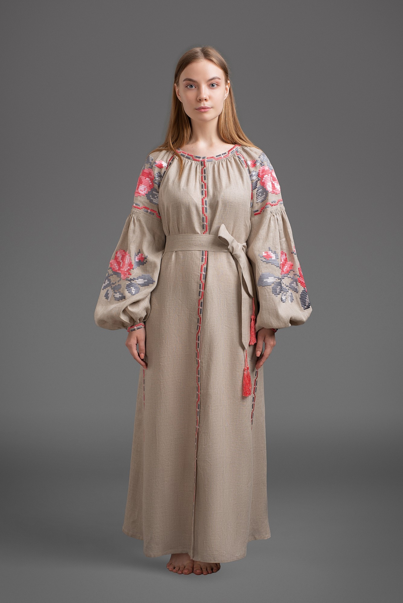 

Вышитое льняное платье с клиньями Folk Fashion "Три троянди" XXL серое