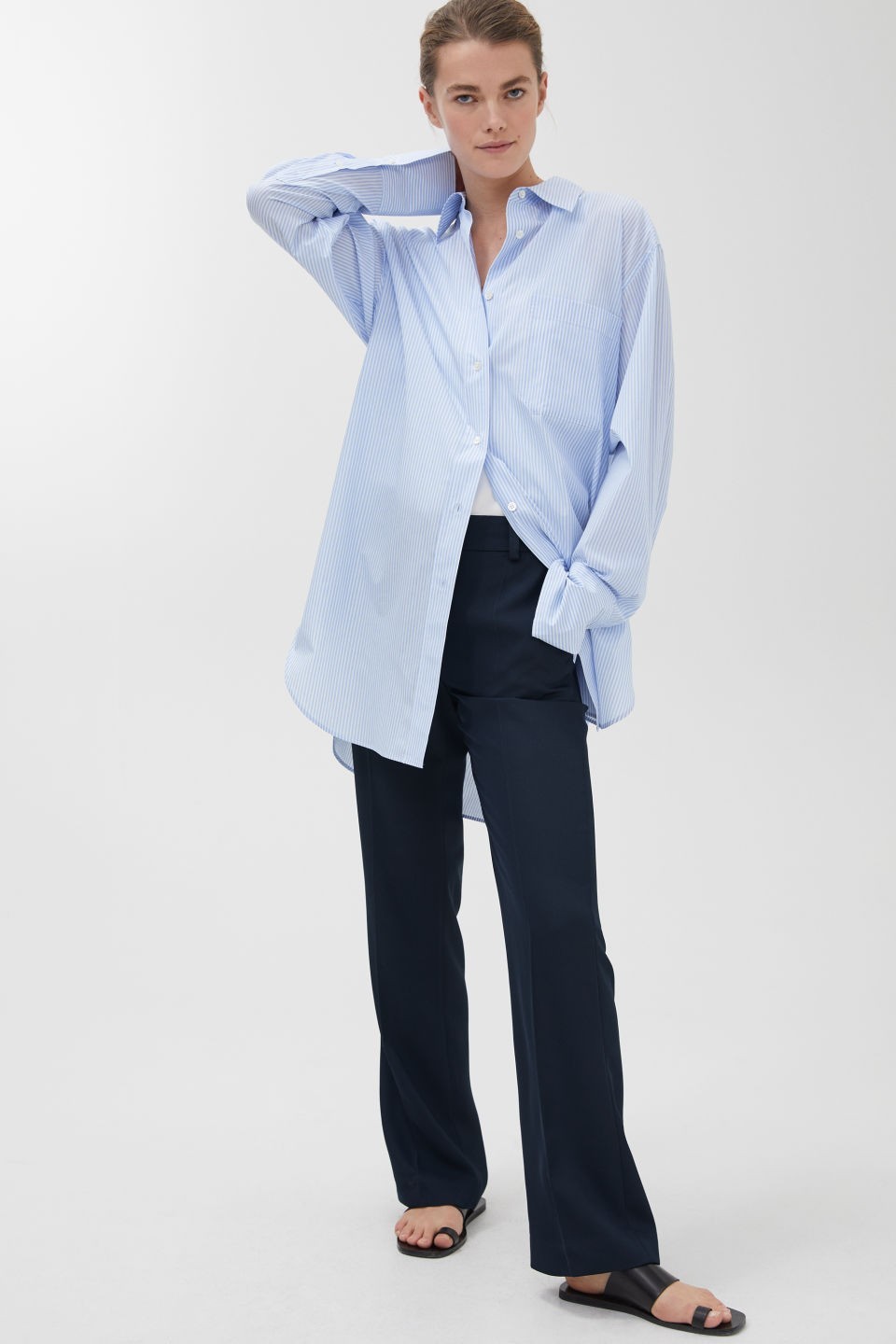 

Брюки женские ARKET Fluid Twill Trousers blue, Брюки женские ARKET Fluid Twill Trousers blue 36