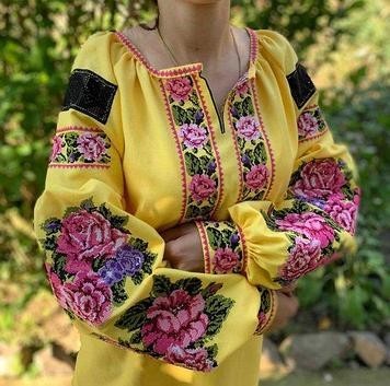 

Вышиванка блуза женская "Троянда "  Жолтая, Вышиванка блуза женская "Троянда " S Жолтая