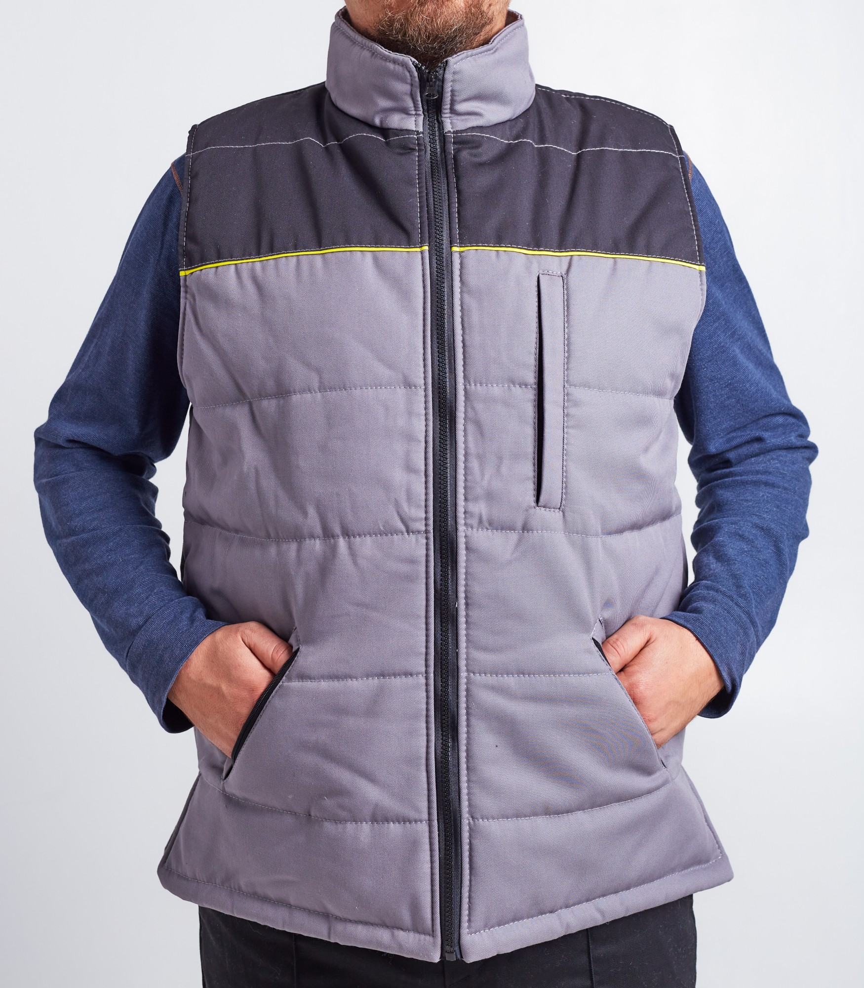 

Жилет Райсинз зимовий сіро-чорний Зима розмір, Жилет Райсинз зимовий сіро-чорний Зима розмір 44-46