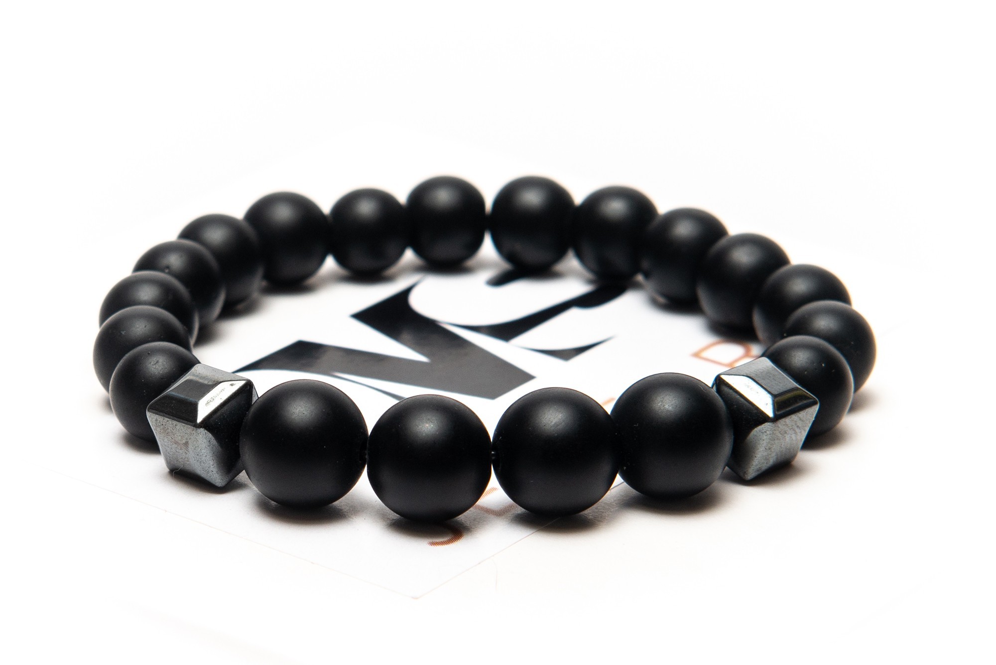 

Браслет DMS Jewelry для мужчины или женщины из натурального камня Ø 8-10мм шунгит, гематит (синт.) LARGE STONES MEN'S