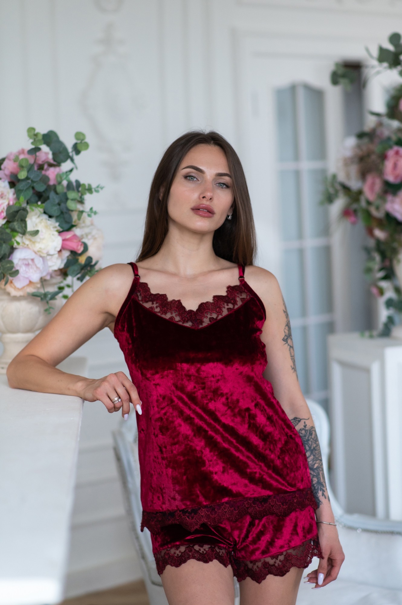 

Пижама c гипюром майка + шорты Miss Lora Классика цвет - бордовый  (42-44, Пижама c гипюром майка + шорты Miss Lora Классика цвет - бордовый S (42-44)