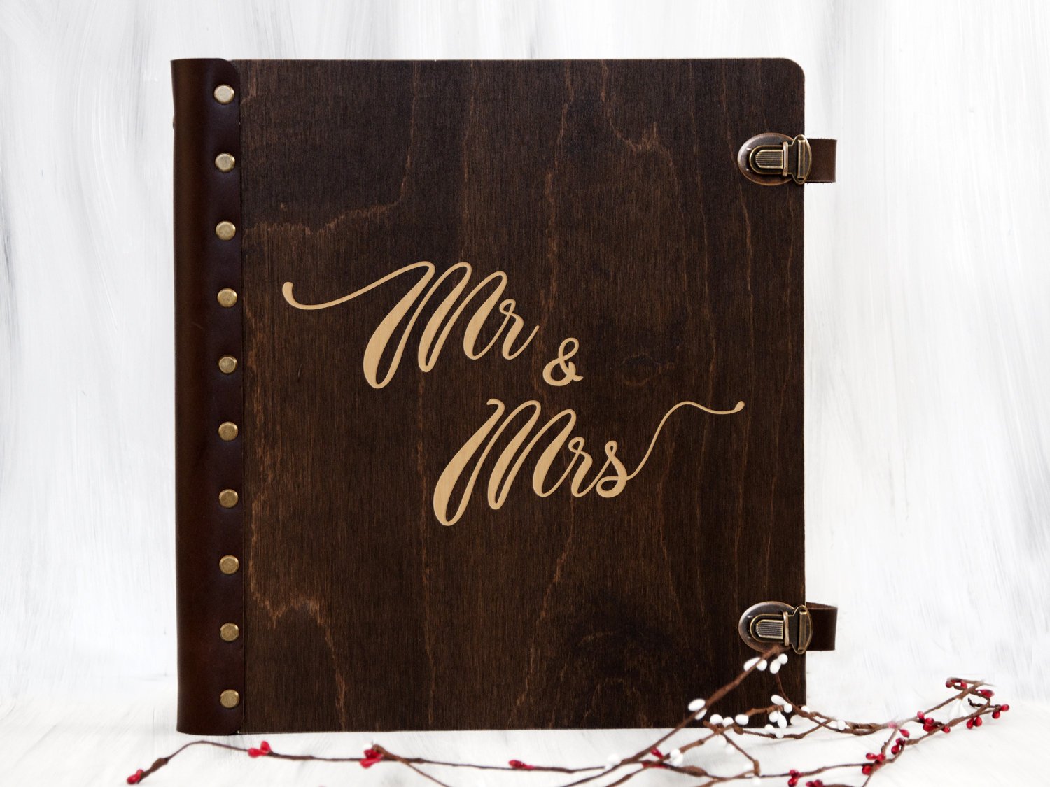 

Деревянный свадебный альбом для фотографий "Mr & Mrs" с магнитными листами, подарок для молодоженов, 20 листов, Темное дерево, WOODPRESENT