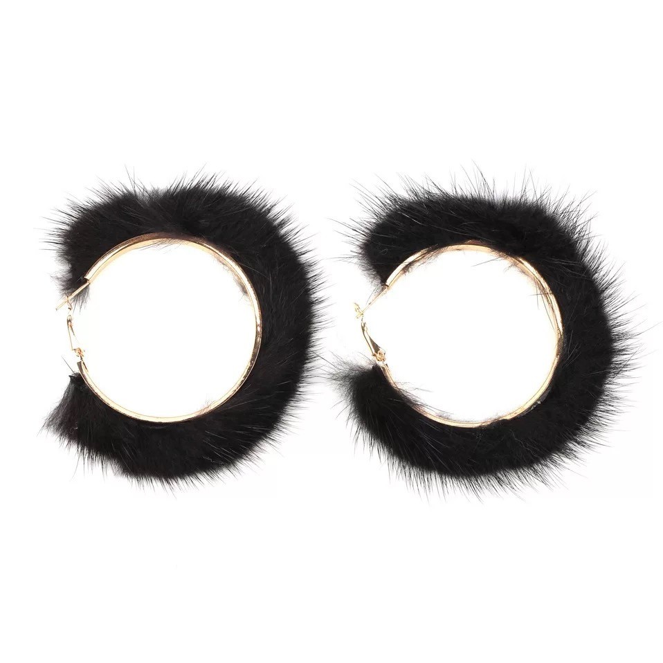 

Женские серьги Jewelry Store с мехом черные - 6015