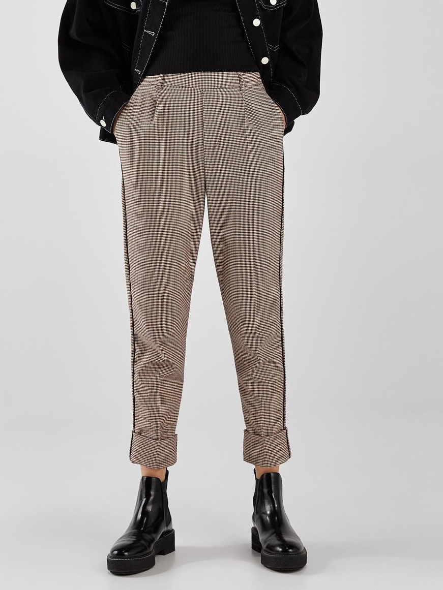 

Брюки Bershka 5065/168/712-ABKI M Красные с черным и белым