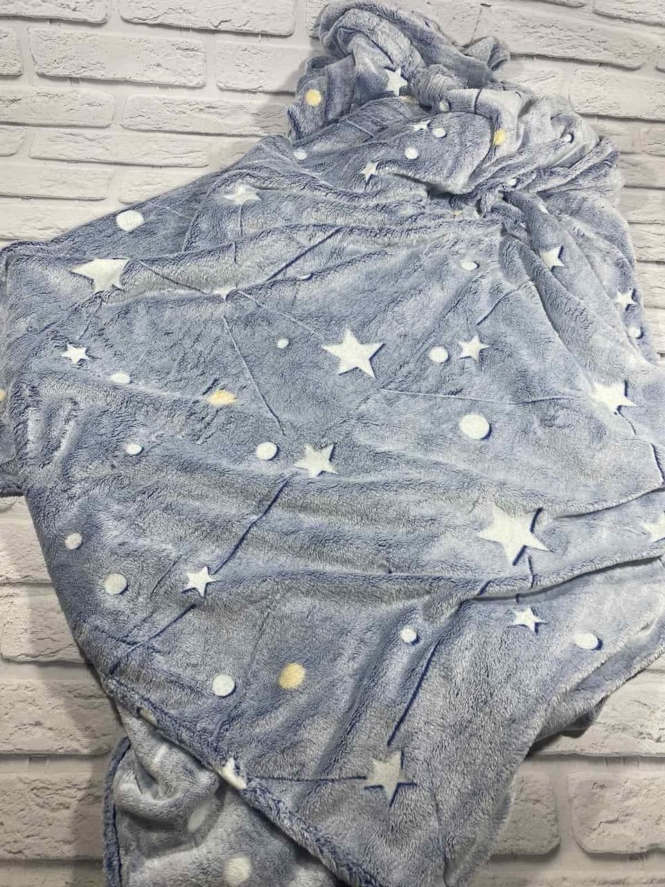 

Детский плед покрывало день-ночь из микрофибры светится в темноте 200x180 см с созвездиями синий