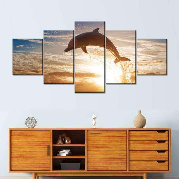 

Модульная картина из пяти частей Прыжок в лучах заката 112x48 см