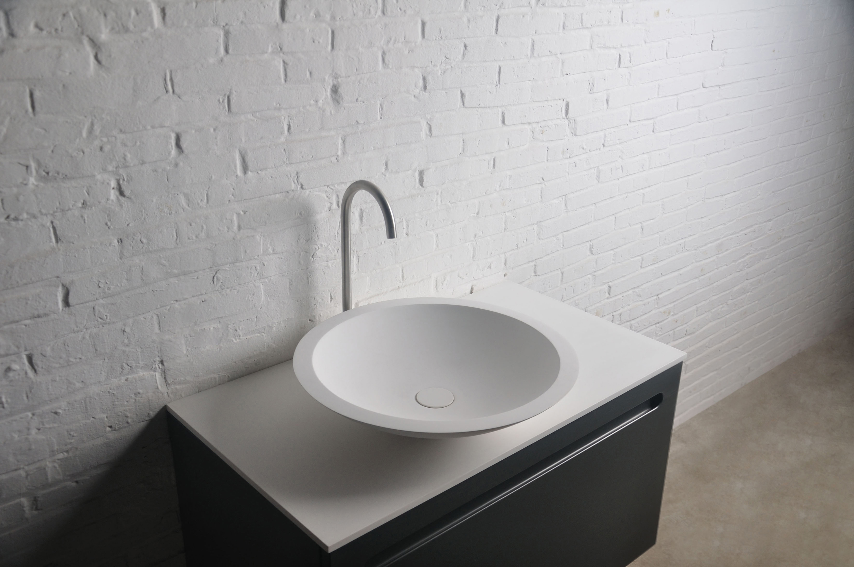 

Раковина накладная каменная круглая Solid surface Φ515x105mm