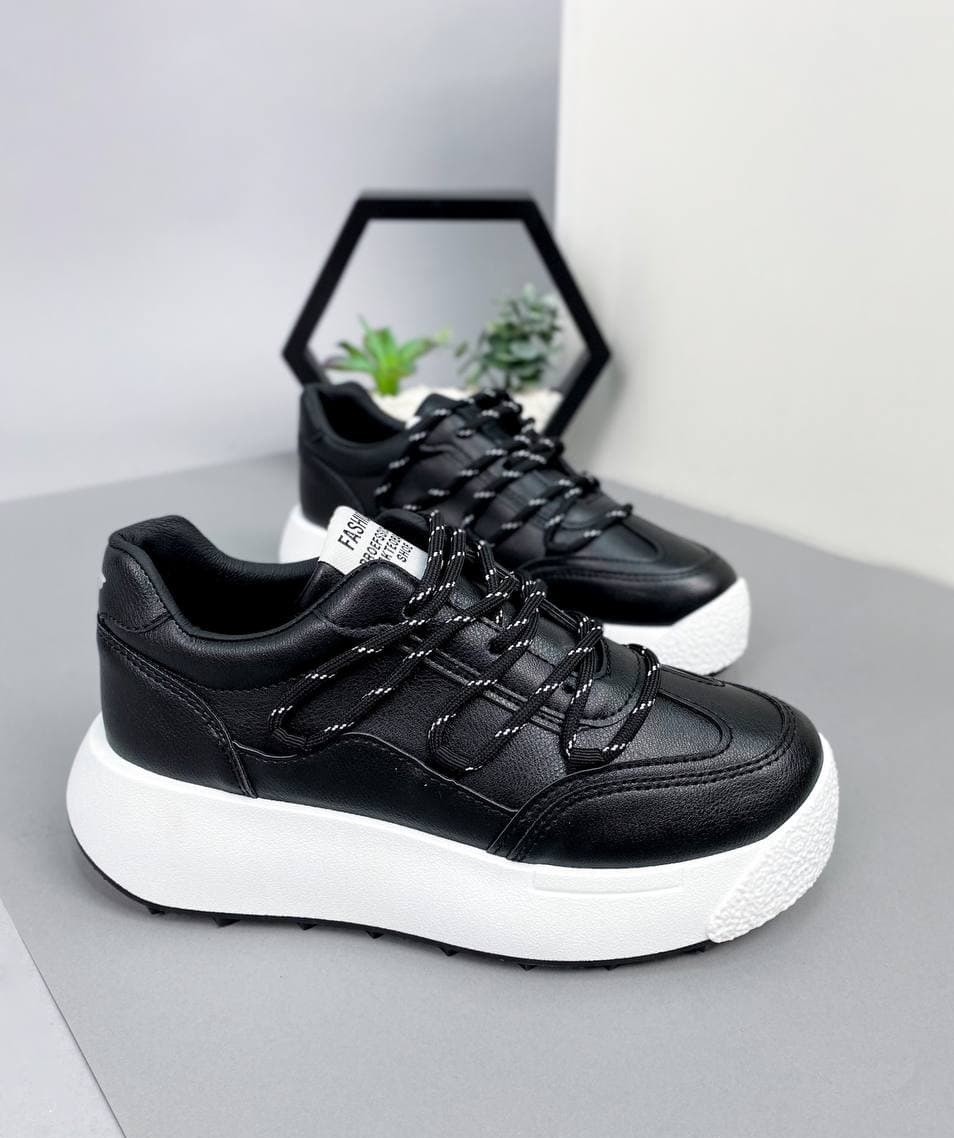 

Женские кроссовки SPORT 14417 40 черный