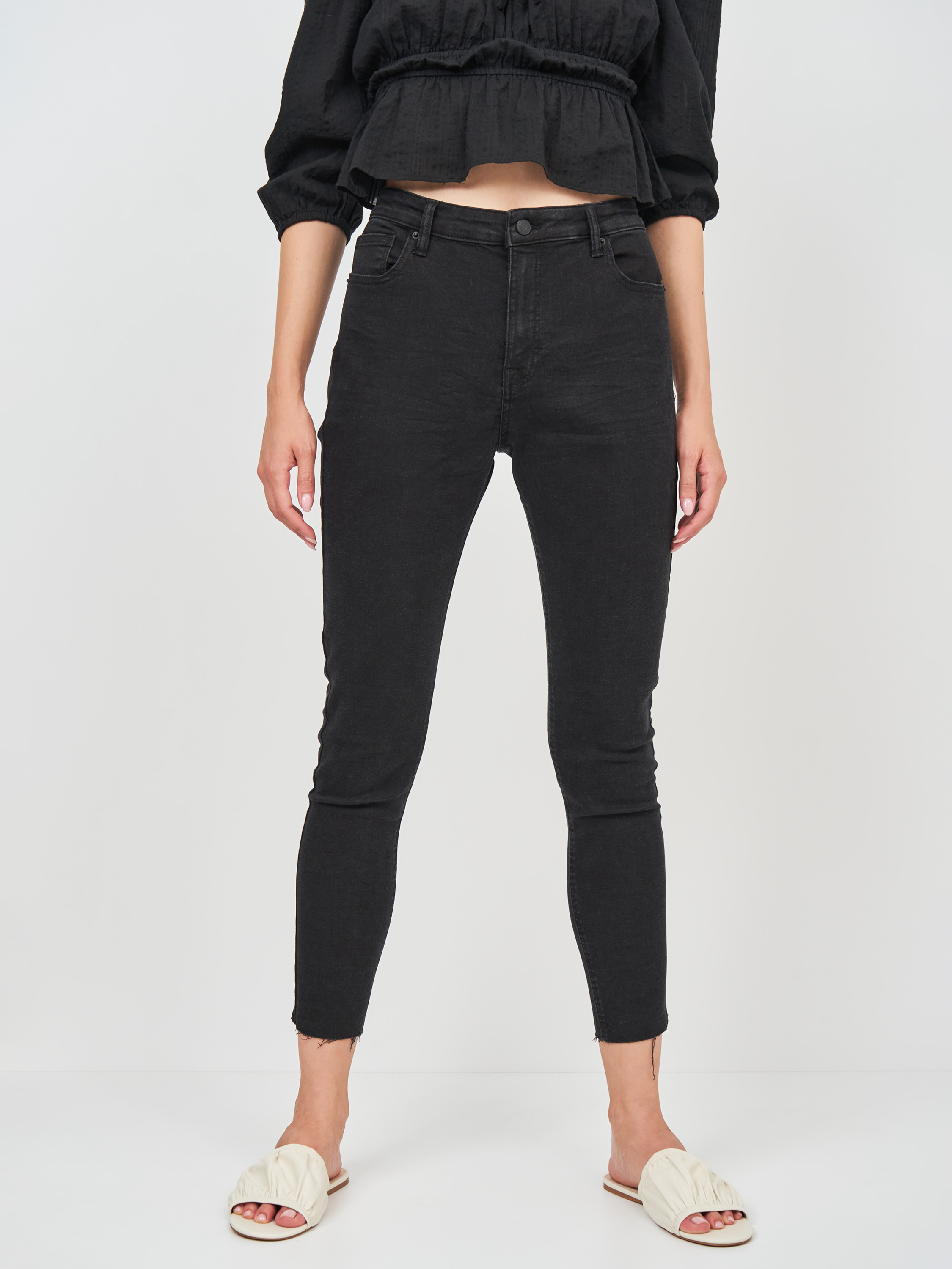 

Джинсы Bershka 0153/444/800 42 Черный джинс