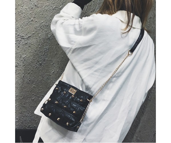 

Сумочка женская 419 клатч через плечо 17*19 см черная