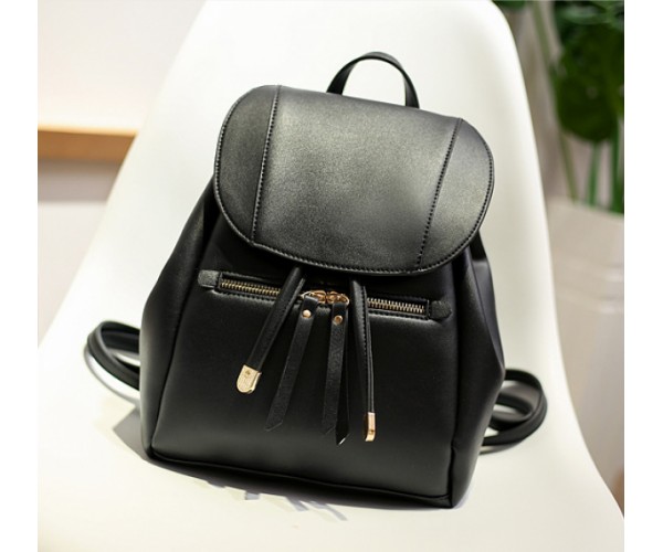 

Городской рюкзак женский 226 с клапаном и передним карманом на змейке 25*30 см черный