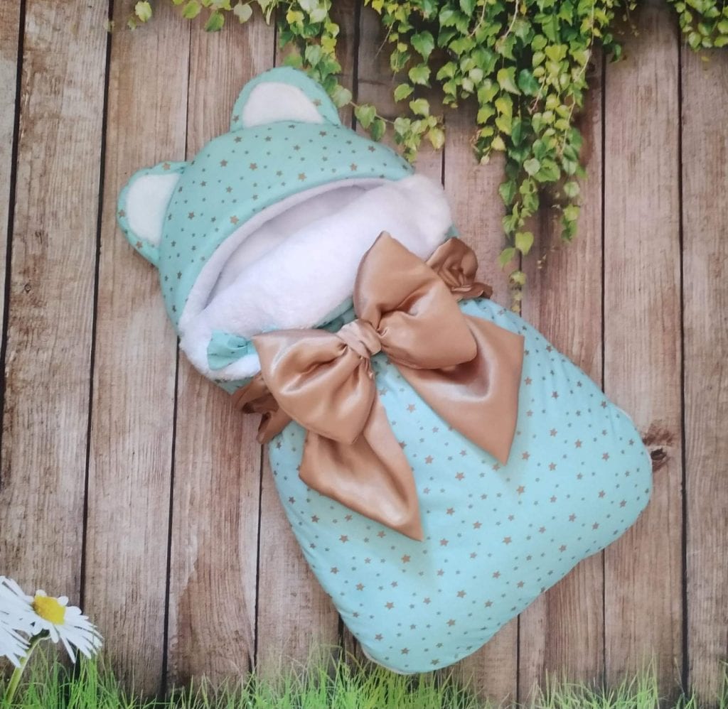 

Конверт для выписки Глиттерные звезды на бирюзовом ШкодаМода 2134а Берюзовый Белый (14356758)