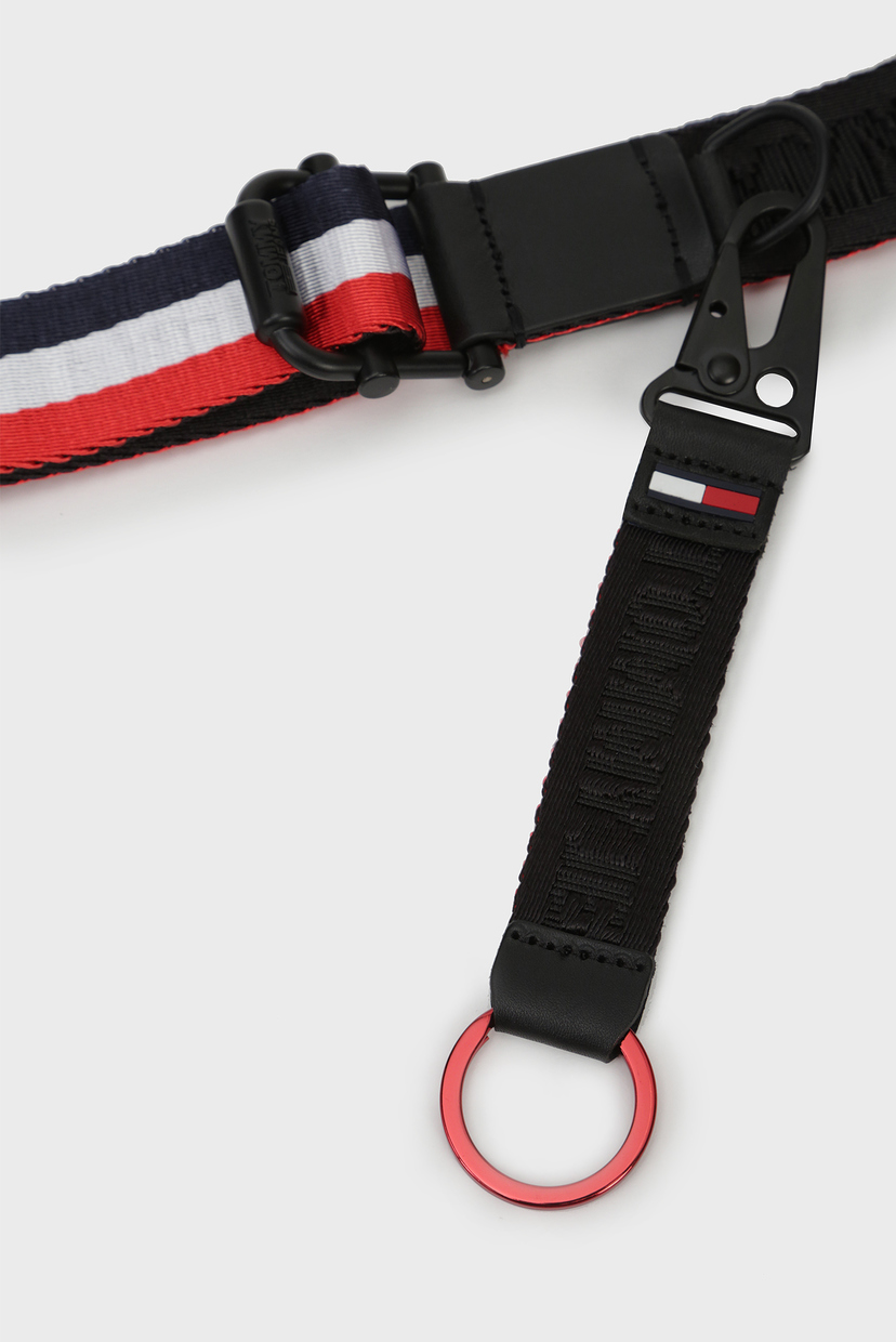 

Набор мужских аксессуаров TJM REV BELT GIFTBOX (ремень, брелок, несессер) Tommy Hilfiger 105 AM0AM05139