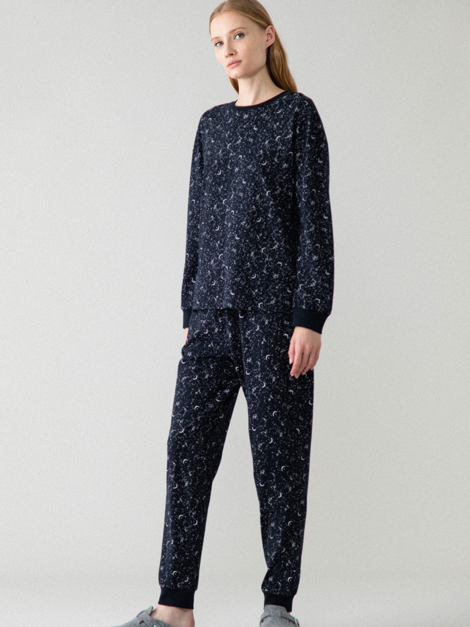 

Пижама (реглан, штаны) Lefties темно-синяя, Пижама (реглан, штаны) Lefties темно-синяя L