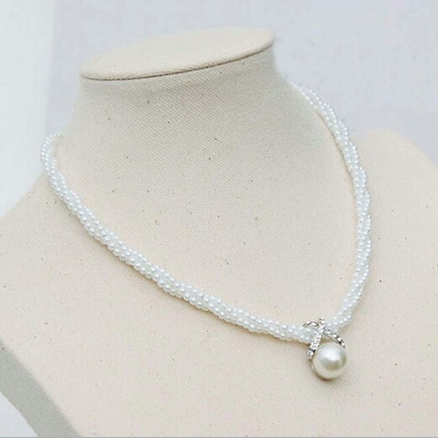 

Колье белое с бусиной в виде жемчужины Accessory 856
