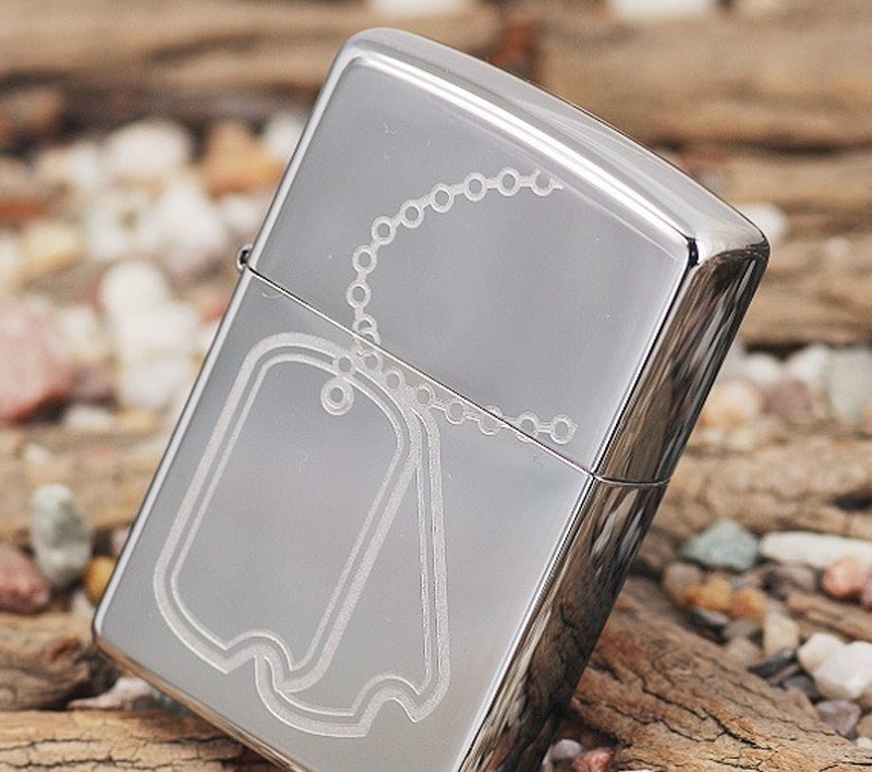 

Зажигалка Zippo 250 DOG TAGS (24836)