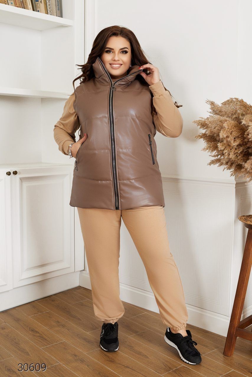 

Женский жилет из искусственной кожи Fоsаn, Ариана коричневый  52-54, Женский жилет из искусственной кожи Fоsаn, Ариана коричневый 3XL 52-54