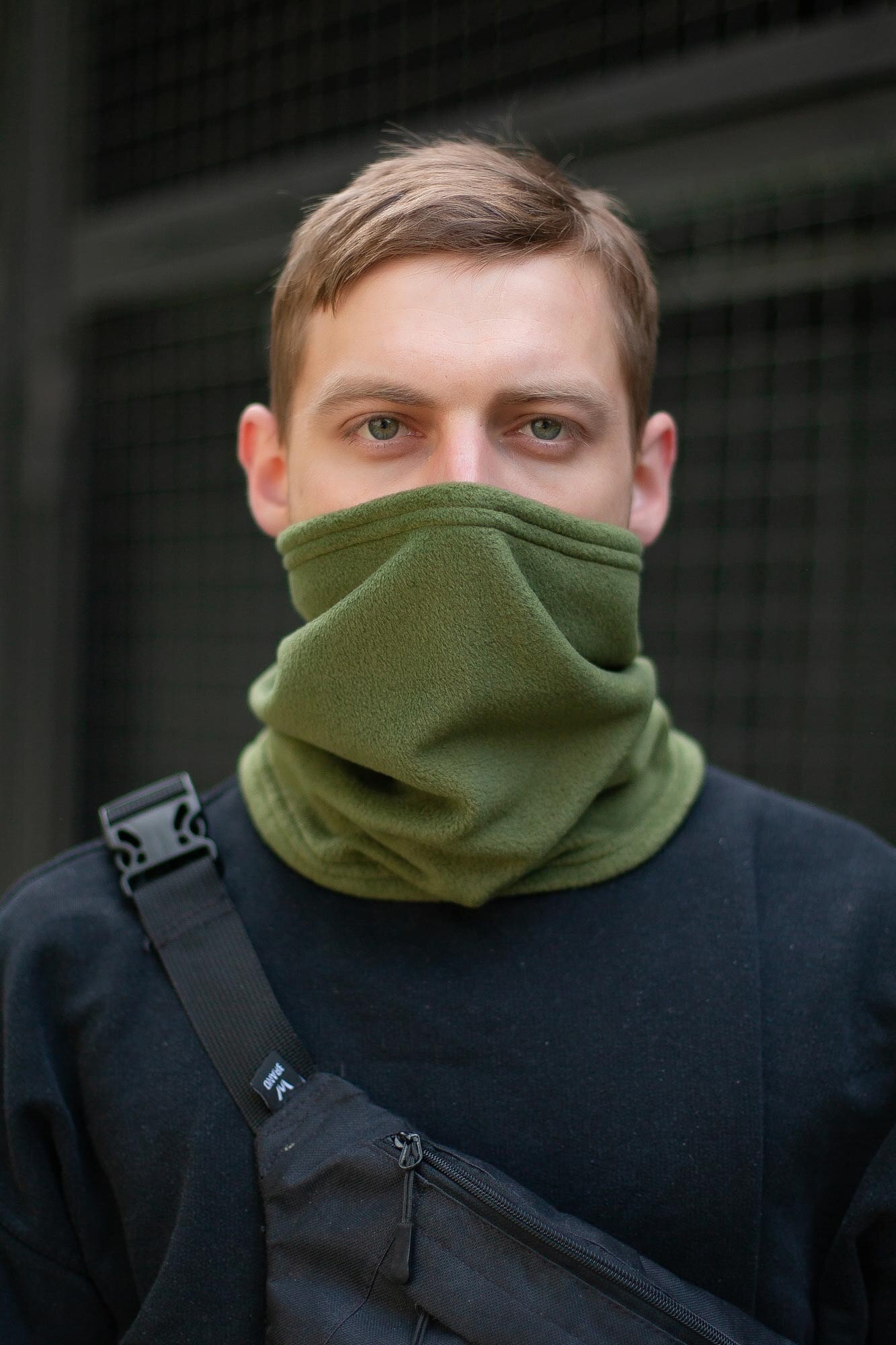

Бафф Without Khaki