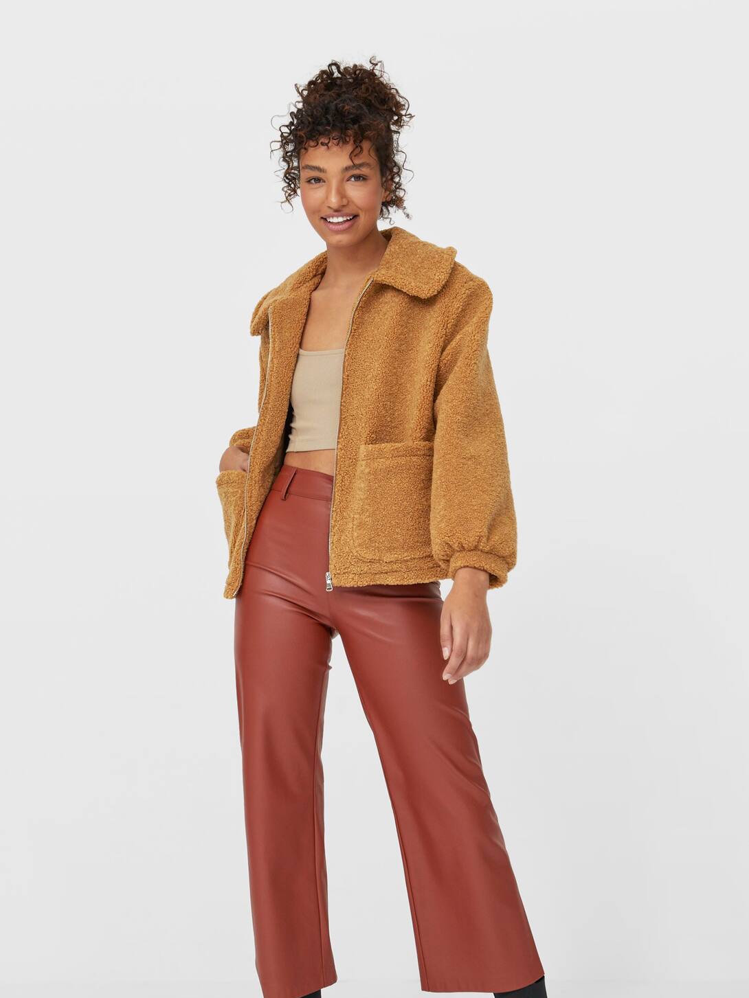 

Полушубок Stradivarius 05790679453 S Коричневый