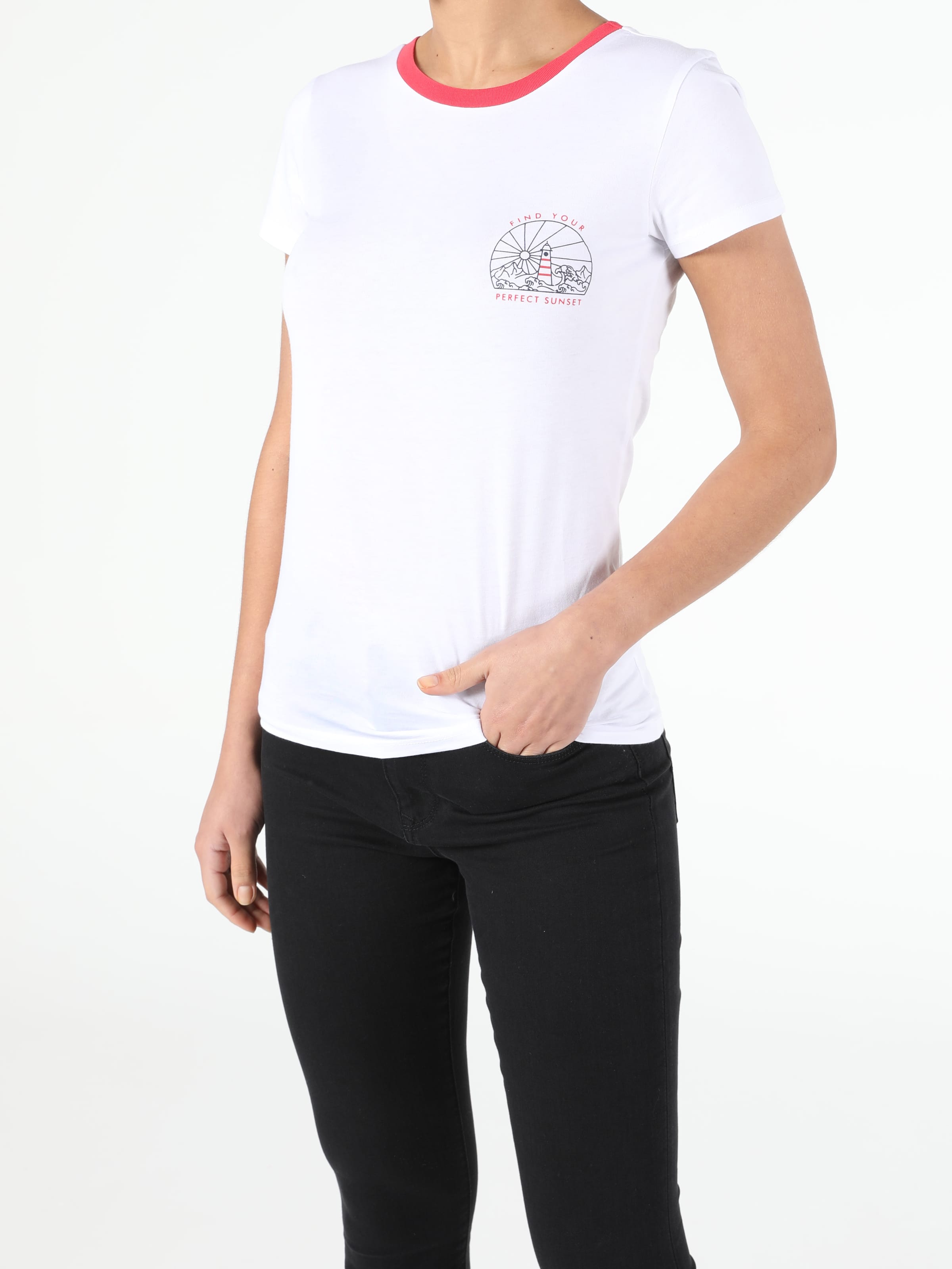 

Футболка Colin' CL1051340WHT  White, Футболка Colin's CL1051340WHT S White