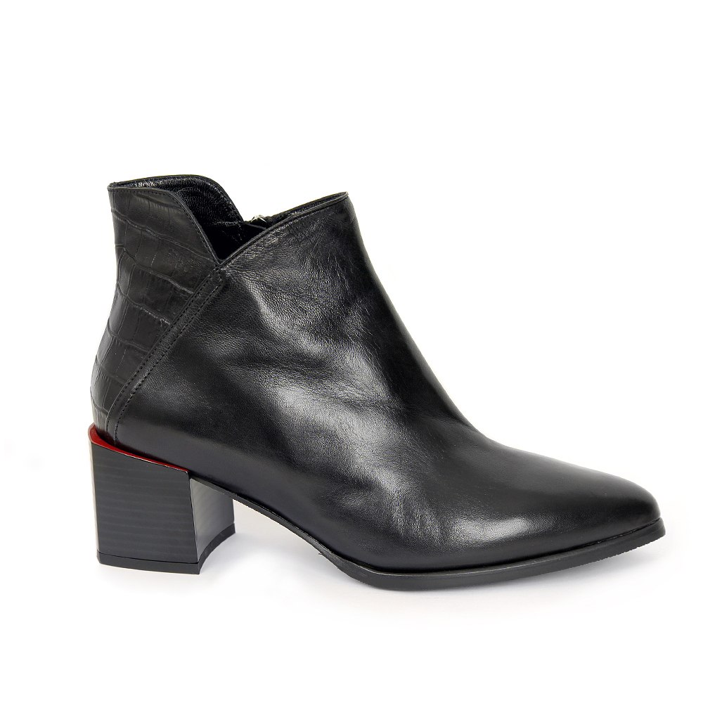 

Ботинки Donna Soft 1589DS 39 черный