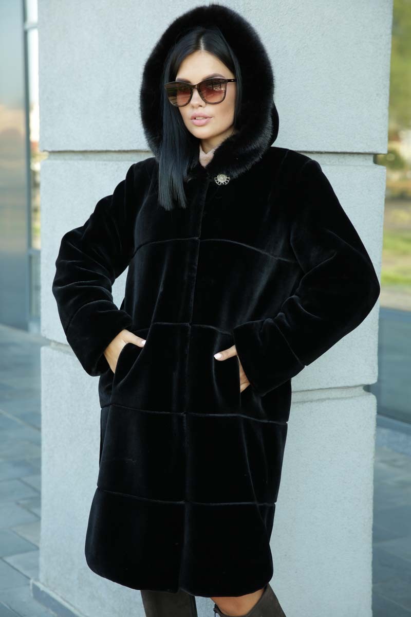 

Шуба из искусственного меха CR-60130-BLK 56 черная