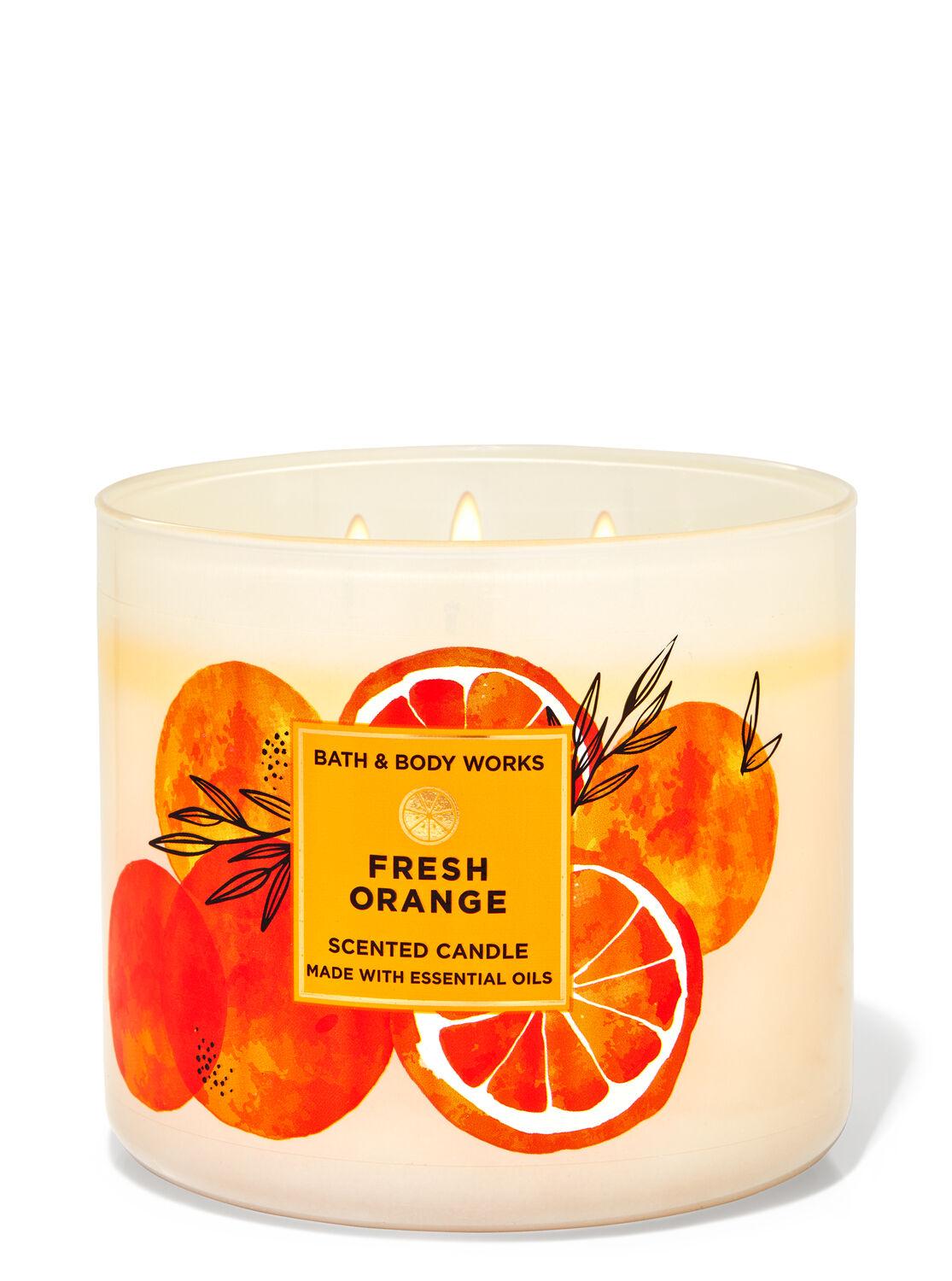 

Свеча ароматизированная FRESH ORANGE Bath & Body Works BBW0328W 411 г Молочный
