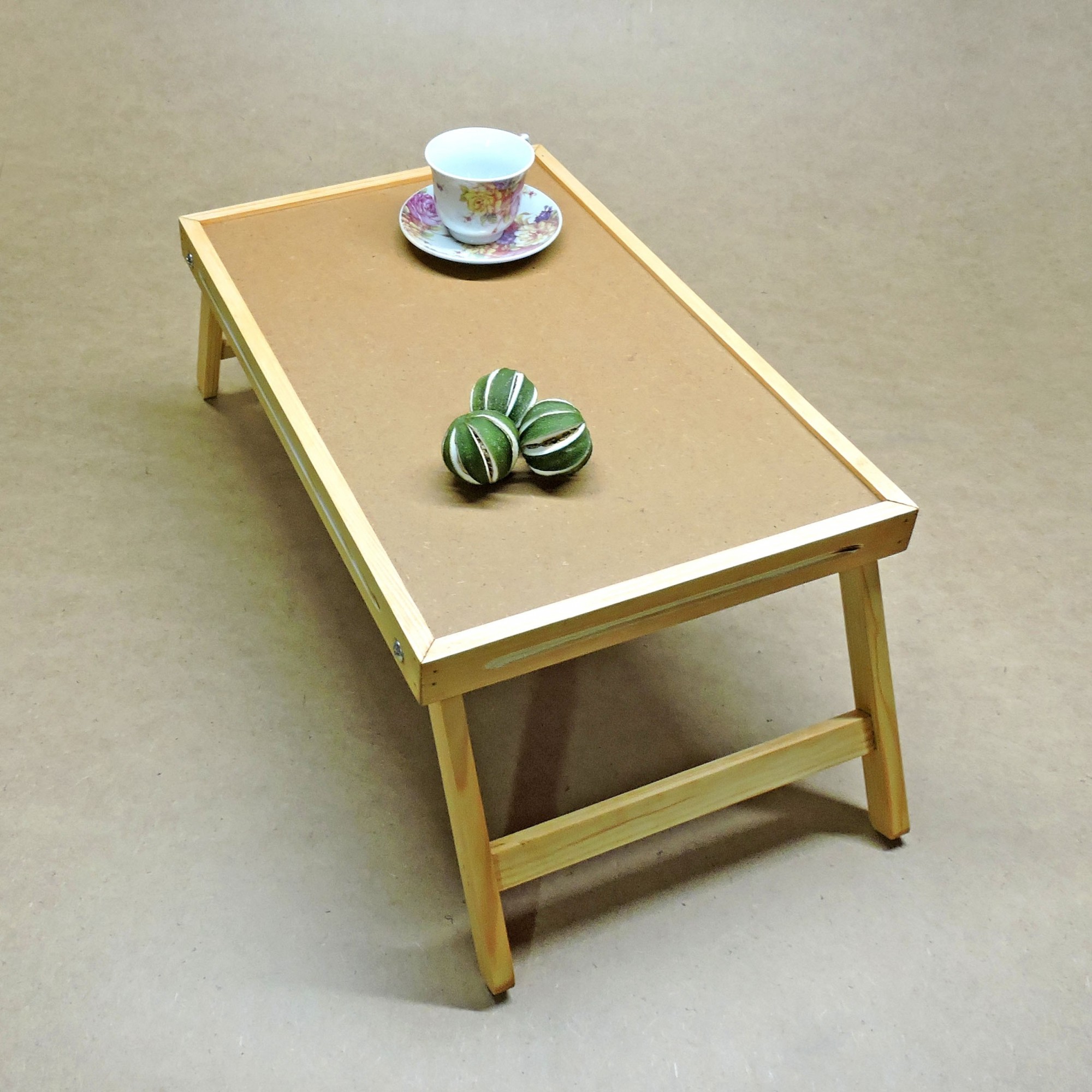 

Прикроватный столик-поднос MIZ Мериленд Классик мартини 55х35х20 см (MIZ-СТП-1917)