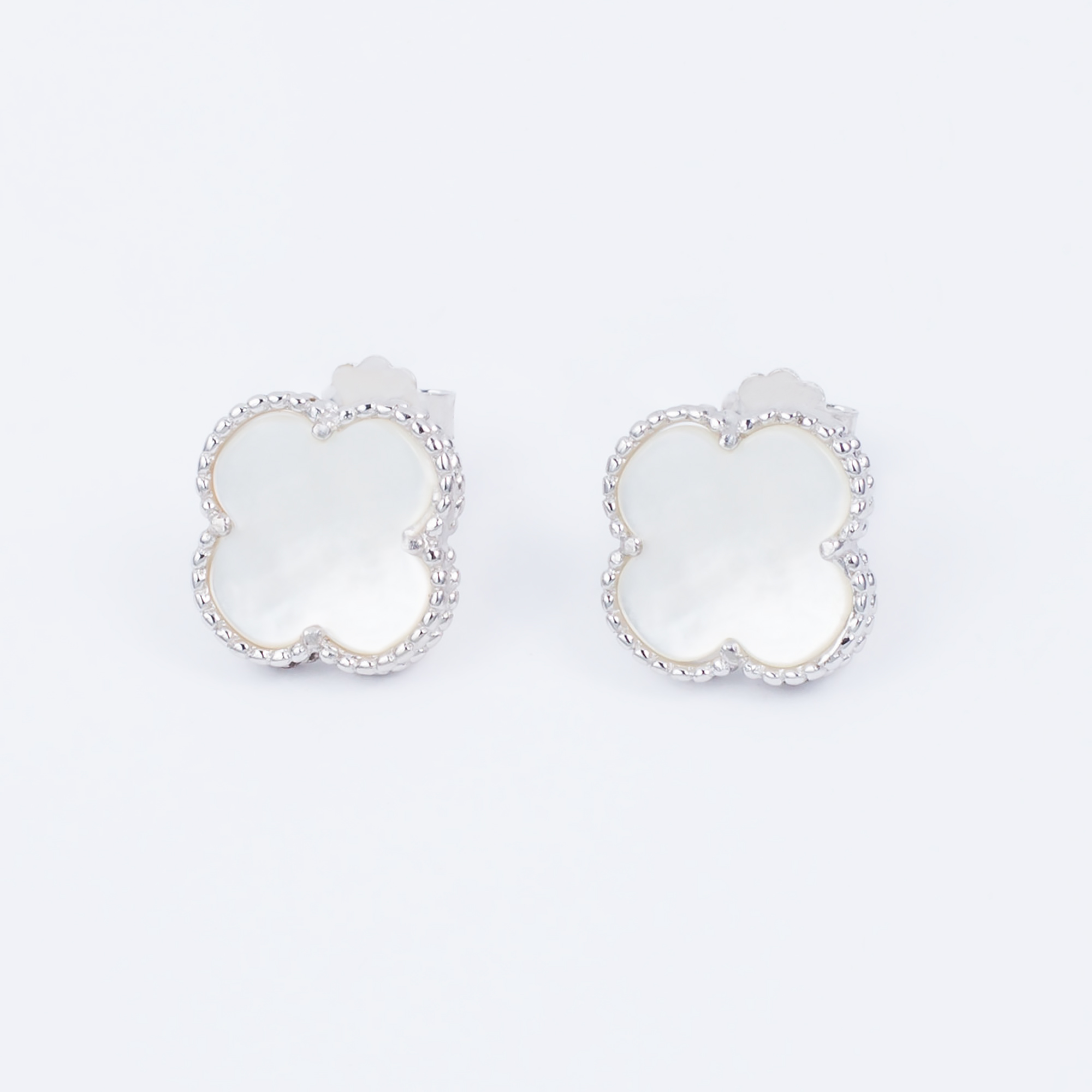 

Сережки TOP Silver 2,12 г 9520088б