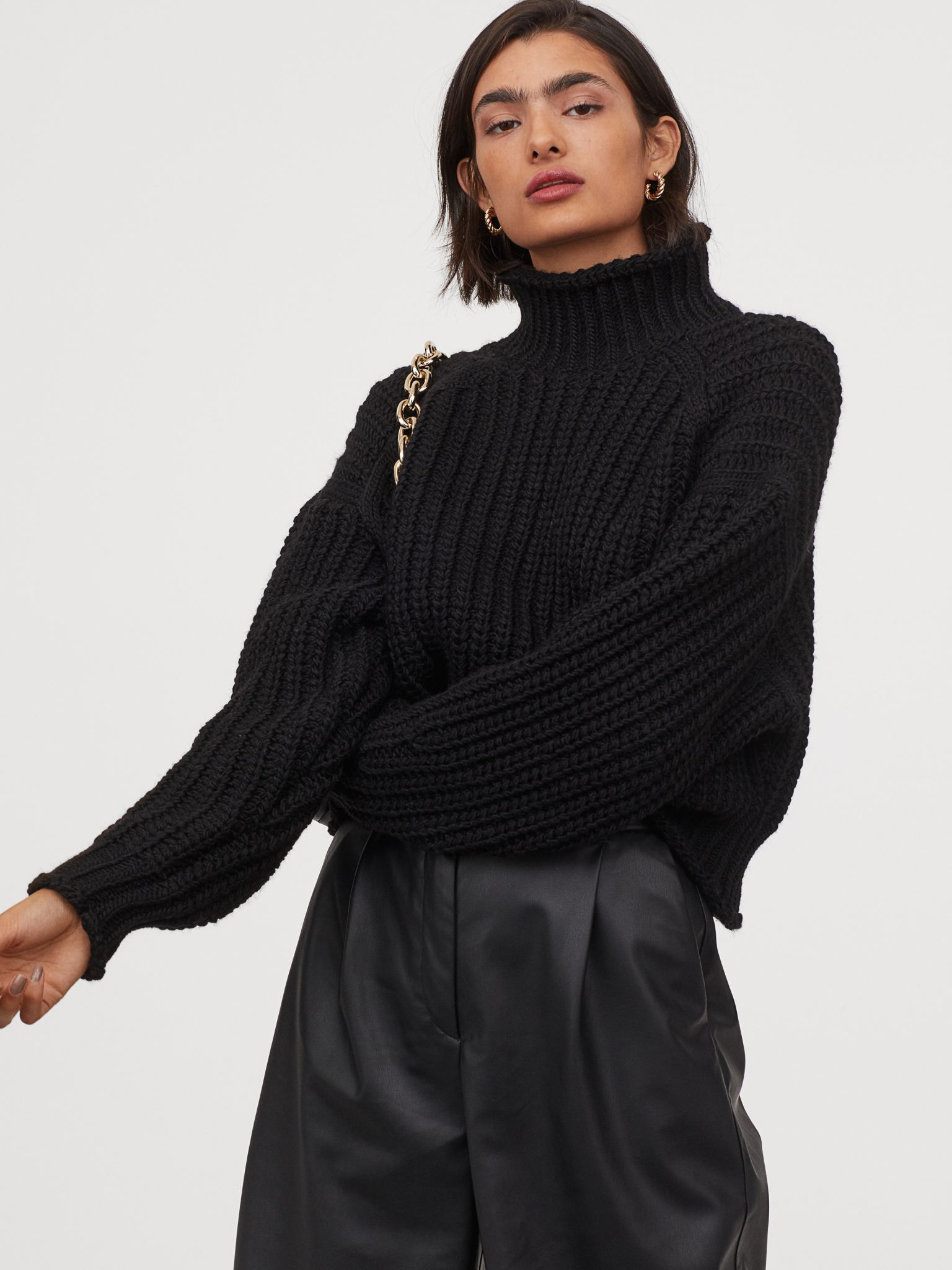 

Свитер H&M 8732792dm XS Черный