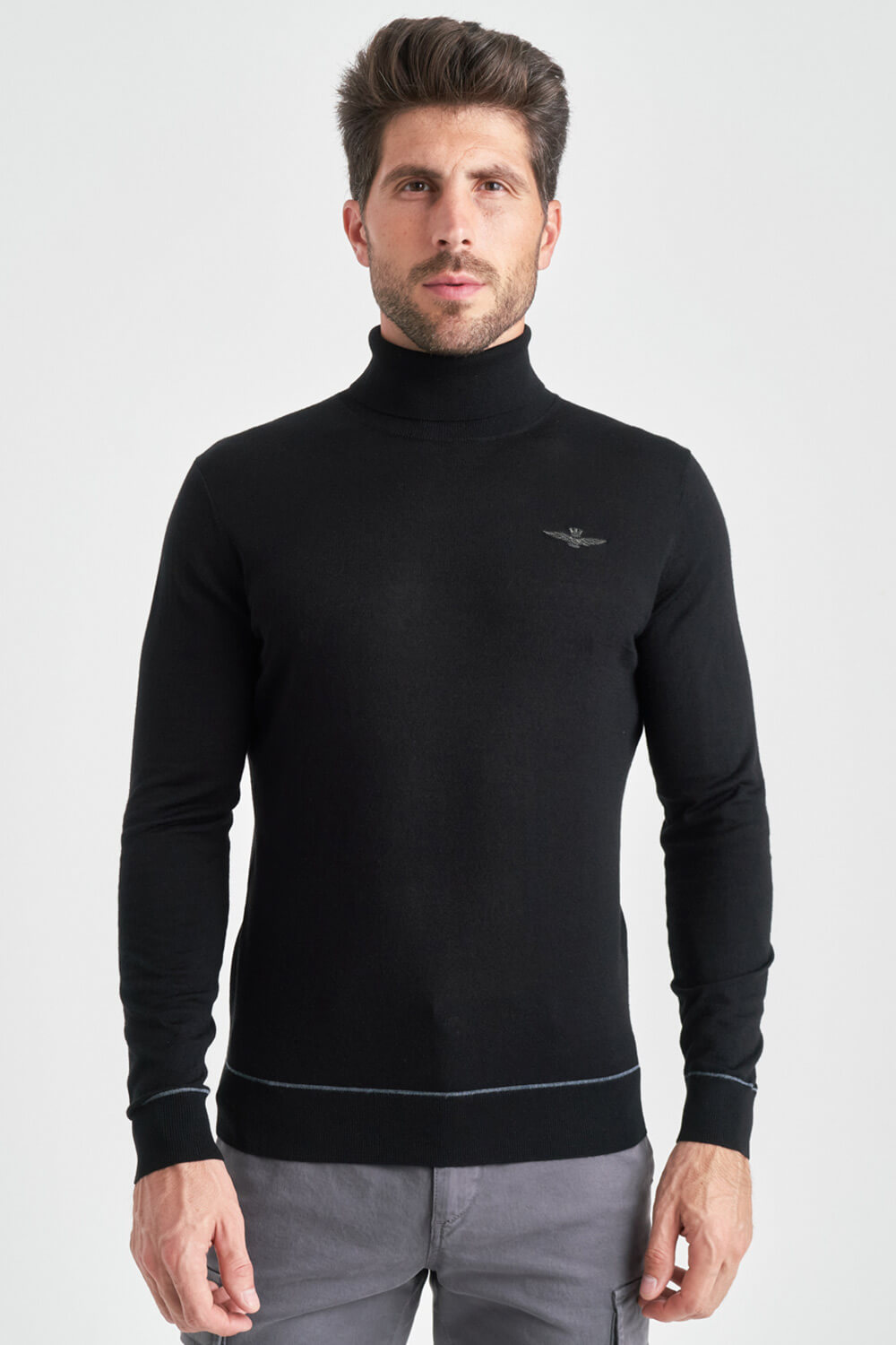 

Теплый черный гольф Aeronautica Militare 4209 L