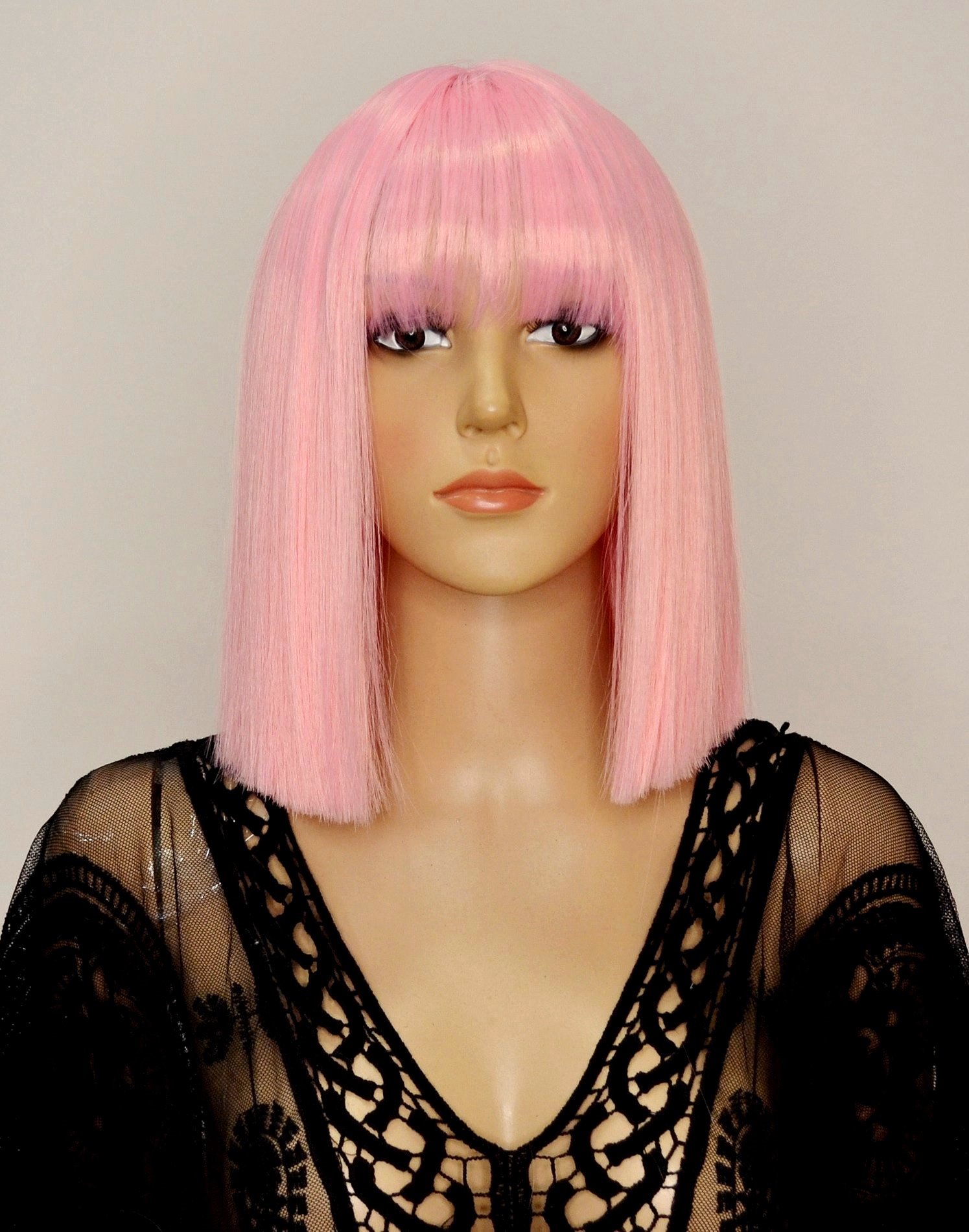 

Парик LILY Pink каре розовый, с имитацией кожи, термостойкое волокно